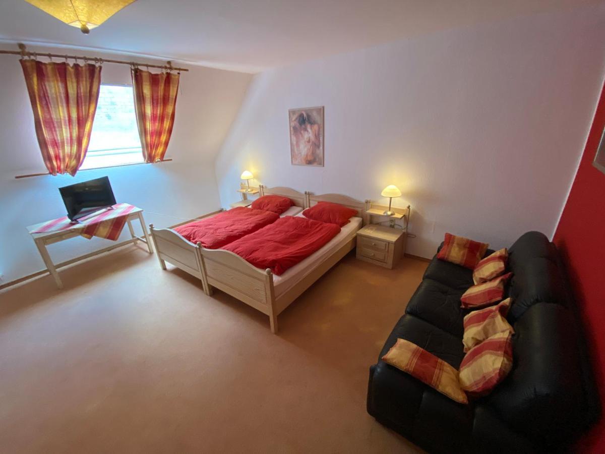 Zimmer Asiadreieck Pension Lauterecken 외부 사진